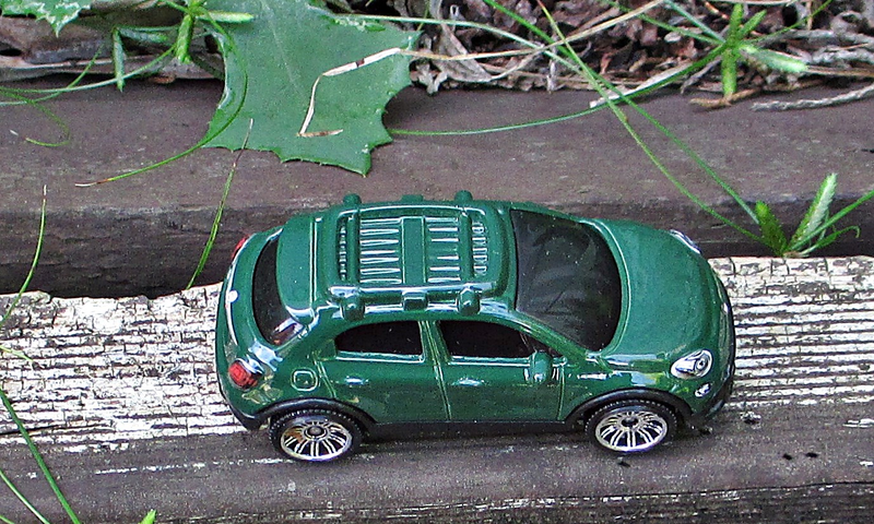 Illustration for article titled Spaghetti Saturday: Matchbox Fiat 500X